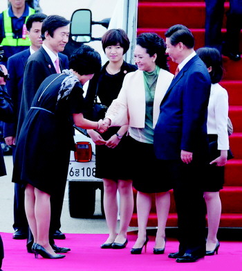 彭丽媛赴韩翻译是咱临沂姑娘 - 鲁南商报数字报